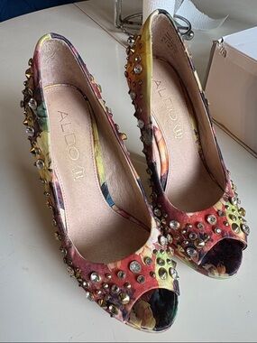 ALDO Multicolor Floral Studded Peep-Toe Heels